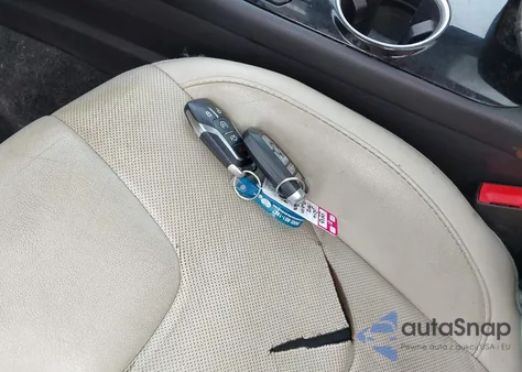 2016 Ford Fusion Energi Titanium из США, поврежденный, VIN 3FA6P0SU0GR103764